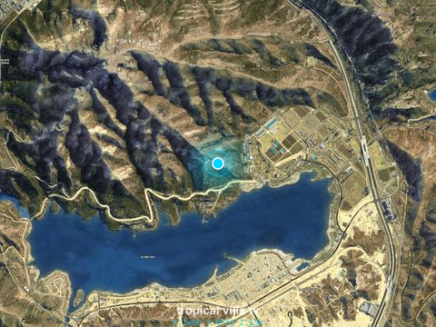 Tropical Villa Tv — Mapa Elysius